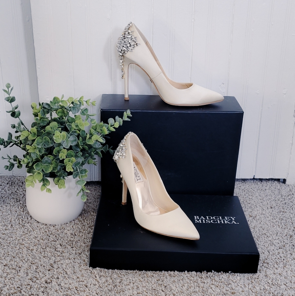 Badgley Mischka Gorgeous Heels